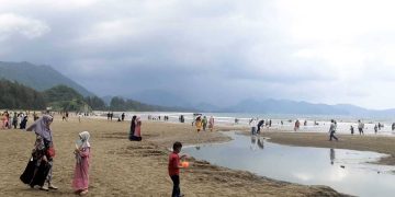 Rabu Abeh dan Terapi Air Laut untuk Kesehatan - 79635F49 C90C 4BD9 884F 8773B3458C9D | Aceh | Potret Online