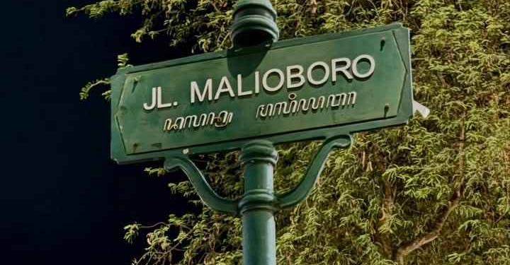 Secuil Soal Malioboro - 1000428847_11zon | Sejarah | Potret Online