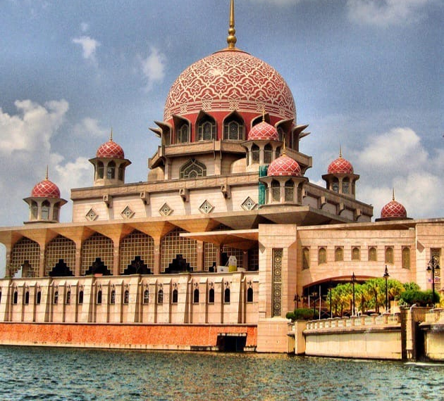 The Lasting Lessons of Ramadan: Spiritual Growth and Reflection