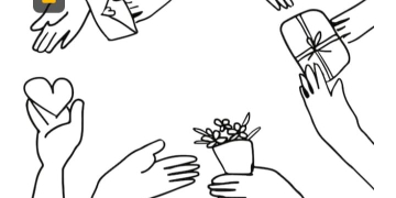 Perempuan Penggenggam Pasir | Potret Online