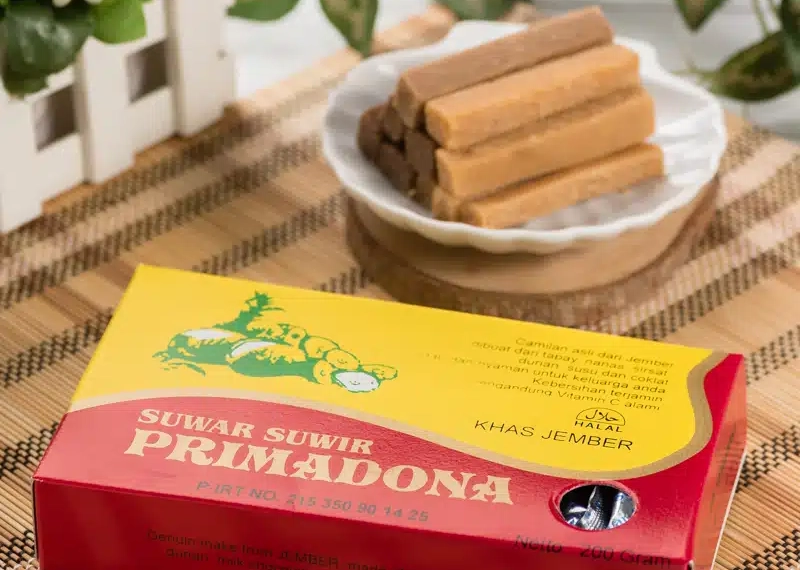 Mencicipi Jajanan Jadul “Suwar -Suwir” Hingga Makan Malam di Warung “Bu Ony”