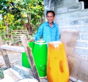 Menelisik Rumah Adat Situbondo Bersama Cak Tutun, Guru Tari Topeng dan Budayawan Lokal - 2025 05 04 14 27 58 | POTRET Budaya | Potret Online