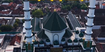 Rerasan: Jasmerah Lamongan - 2025 05 06 10 23 29 | Artikel | Potret Online