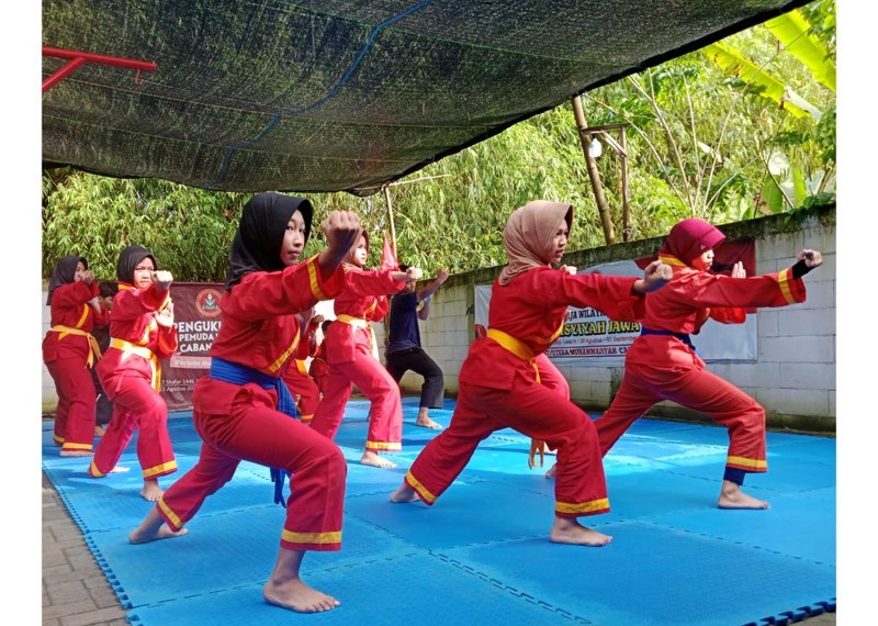 Mustika Segu: Menempa Generasi Muda lewat Pencak Silat dan Karakter