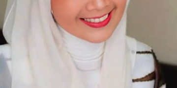 Apakah Perempuan Akademik yang Memilih Jadi Ibu Rumah Tangga Tidak Produktif?