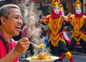 Mencicipi Nikmatnya Kuliner  Jadul Kotaku,  Meratapi Malangnya  Nasib Seni Tari Topeng di Kotaku
