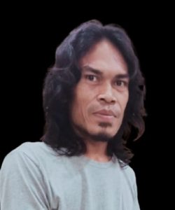 Sajadah yang Tertinggal di Seberang Lautan