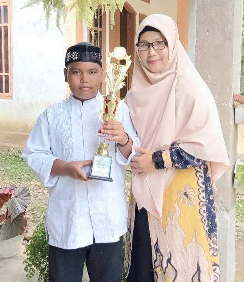 Ketika Sang Muazzin dan Juara Pidato Telah Pergi untuk Selamanya