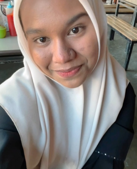 Ada Apa Dengan Mereka?