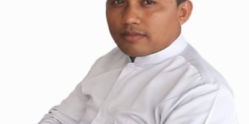 Makna Kata “Uffin” Dalam Al-Quran