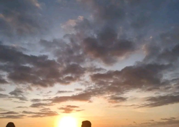 Percakapan Dengan Perempuan Tanpa Nama