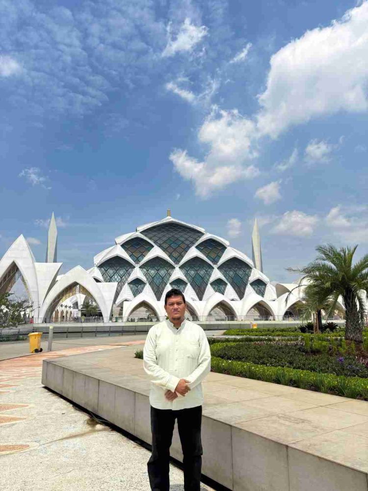 Membaca Anugerah Fiksi Szalay dan Deem | Potret Online