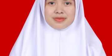 Merenung di Pinggir Lajunya Air Hitam