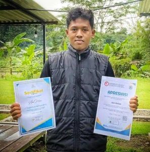 Mengenal Aan Rehan, Siswa SMK Agribisnis yang Bisa Menembus NASA - 0f4c1c24 d856 4ff9 ad39 a6e35086dd90 | Artikel | Potret Online