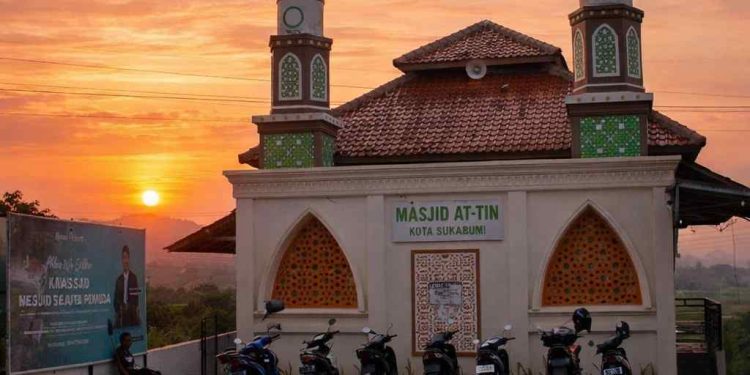 Mengintip Masjid Sejuta Pemuda di Sukabumi