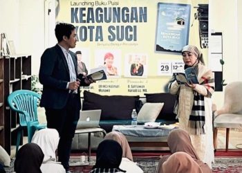 Buku Kumpulan Puisi “Keagungan Kota Suci” dan Novel  Karya Halimah Munawir Jadi Koleksi Perpustakaan Terbesar dan Bergengsi di Mesir 