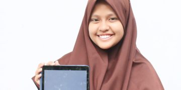 Aku Dan Kenangan Sekolah - 1e9873bf 9acc 4373 a122 e96f58636b7c | Puisi Bencana | Potret Online