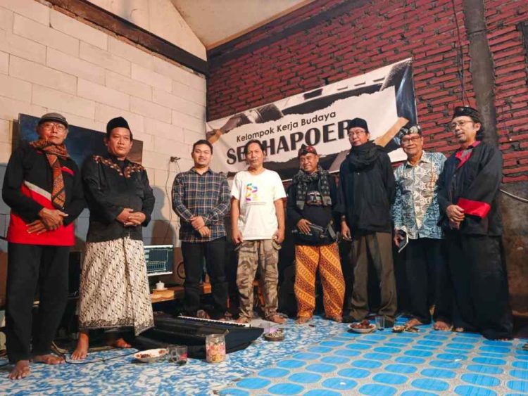 Buka Bersama HVM Mengubah Cara Saya Membaca Sejarah | Potret Online