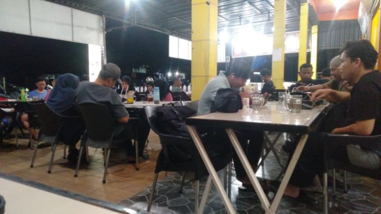 Ekonomi dan Eskalasi: Siapa yang Diuntungkan? | Potret Online