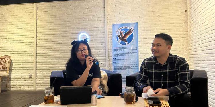 Di Balik Romantisme Hujan: Diskusi Kajian Semiotika dan Feminis Cerpen Fileski di Madiun - 94d85516 2db9 4242 940f b6f6d093add6 | Apresiasi Sastra | Potret Online