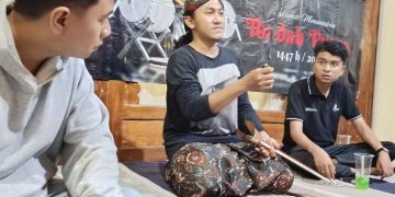 Buka Bersama HVM Mengubah Cara Saya Membaca Sejarah