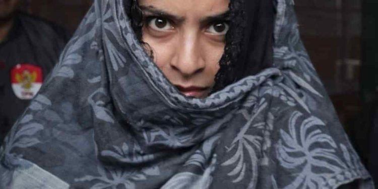 Cara Licik Fadia Arafiq Korupsi, ART Dijadikan Direktur Perusahaannya - 2a0509bd fb71 4c74 a374 17eaaaa21663 | # Koruptor | Potret Online
