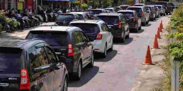 Nestapa Lebaran, Antrean yang Tak Mau Usai