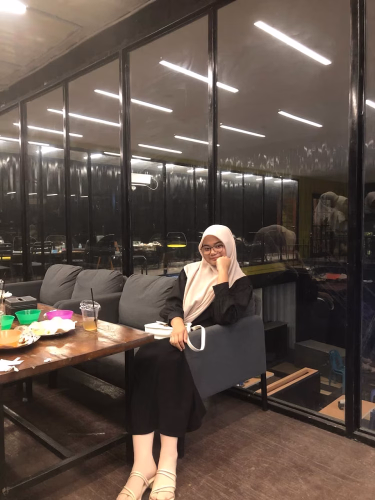 Indonesia, Mundurlah dari Dewan Perdamaian Trump: 175 Siswi Tewas | Potret Online