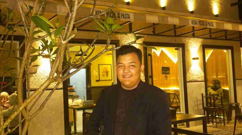 Arsip Nestapa di Panggung Malam