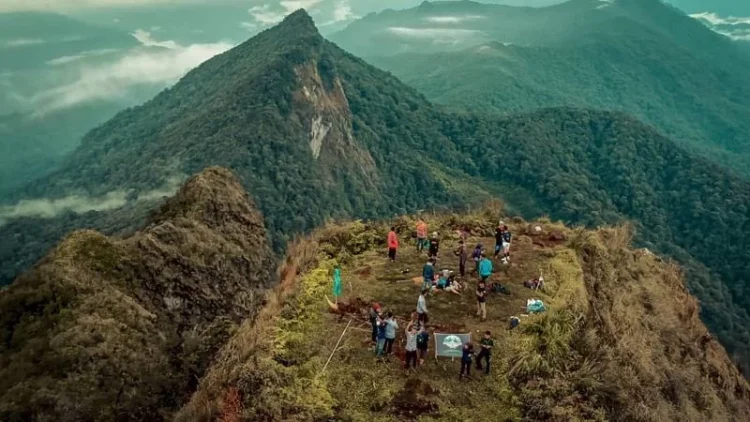 Emak Mananti Lebaran | Potret Online