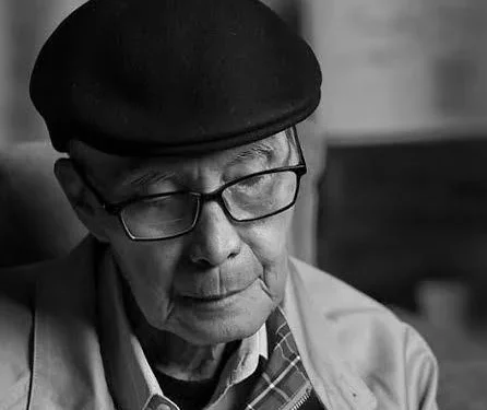 Filosofi Cinta ala Sapardi Yang Tak Pernah Usai