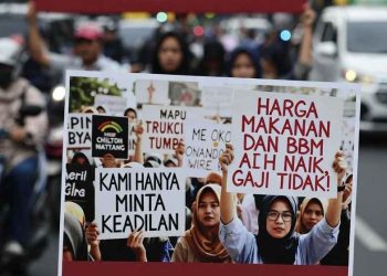 Ketika Ibu Turun ke Jalan