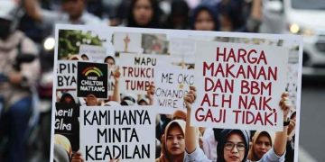 Ketika Ibu Turun ke Jalan