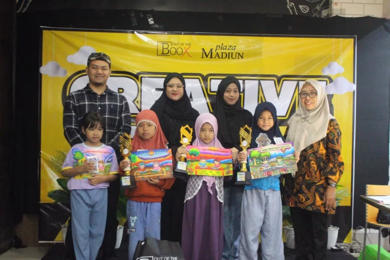 Omah Sinau dan Beribu Warna yang Menyelamatkan Masa Depan Generasi