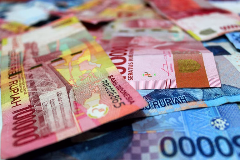 Rupiah Tembus Rp18.000 per Dolar, Mengapa BI Sampai Mengeluarkan Banyak Jurus Sekaligus?