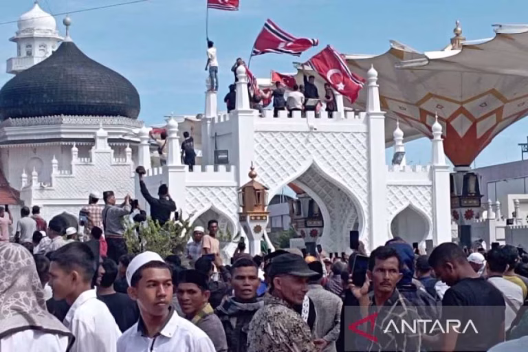 Membaca Kegelisahan di Hari Damai Aceh