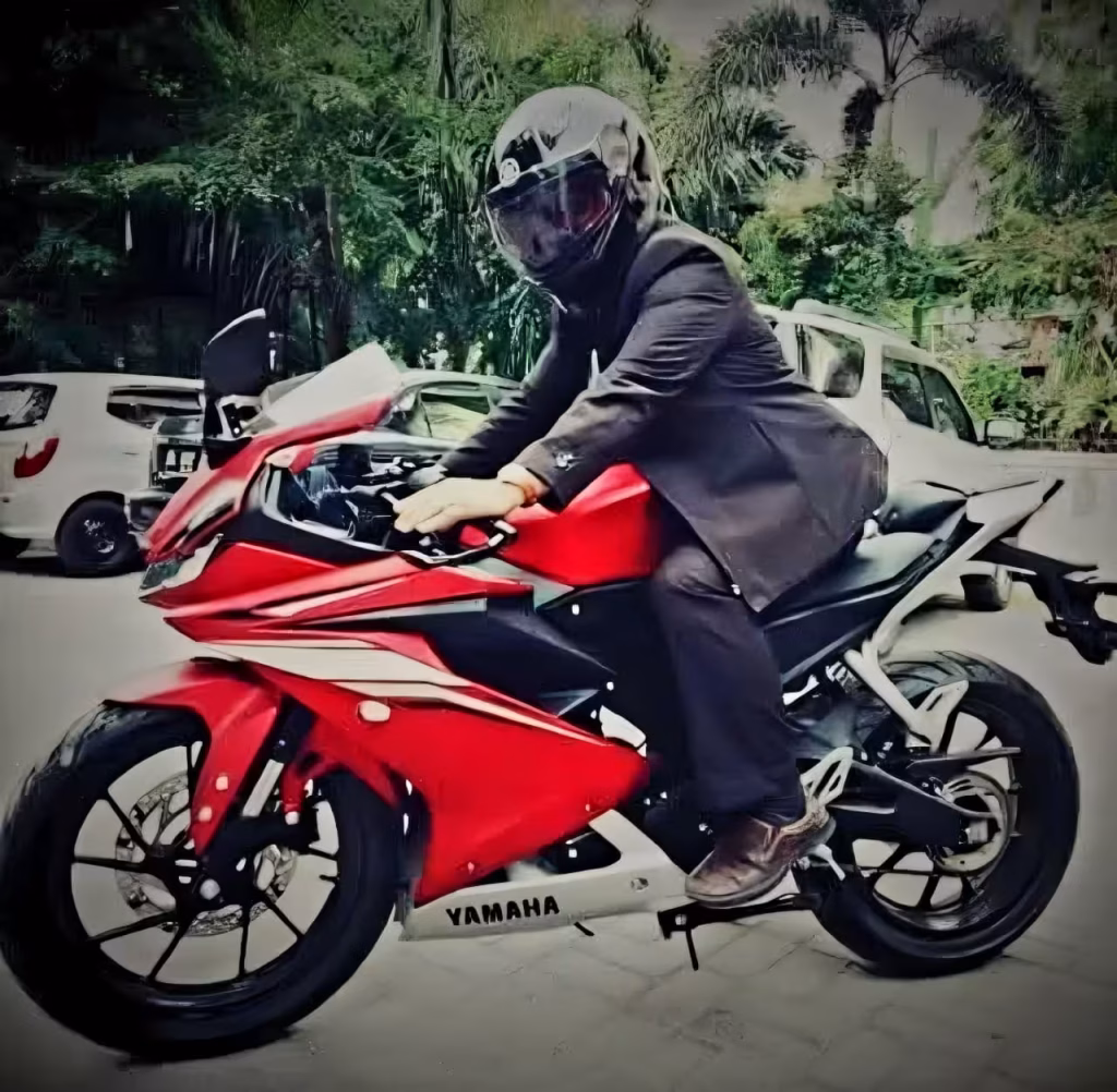 Di Balik Helm Gelap: Rahasia Rezeki dan 75% Diri Manusia yang Tak Terlihat